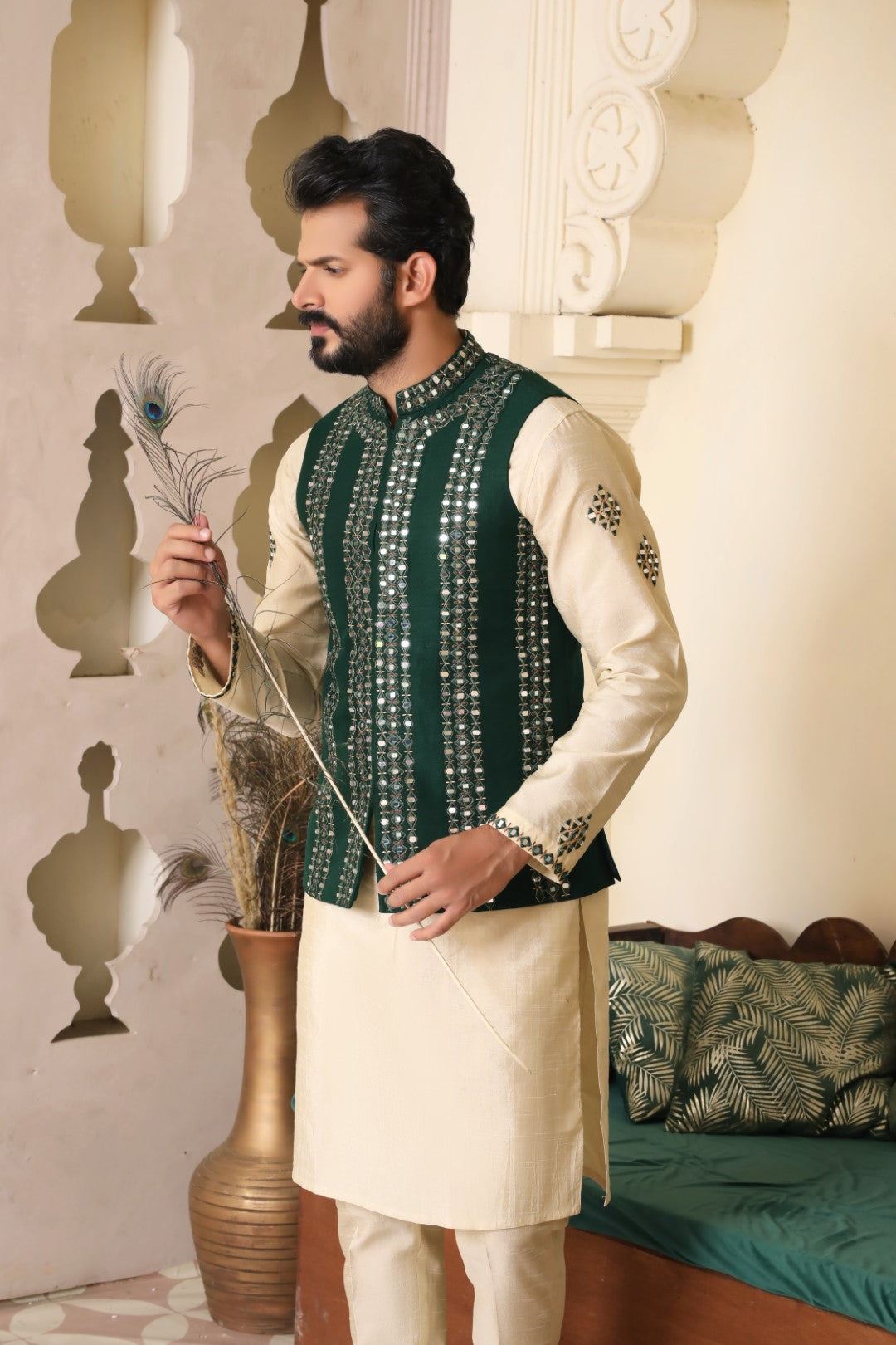 SHAMSI WAISTCOAT - Walk Out